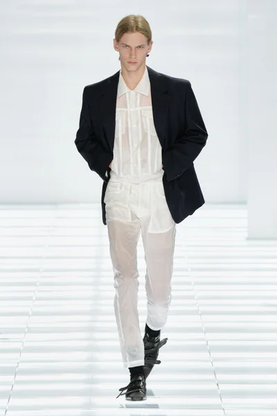 Look 34